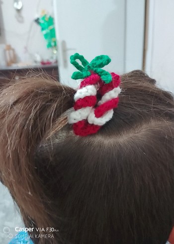 Kırmızı Nakışlı Çocuk Saç Tokası ve anahtarlık - Görsel 3