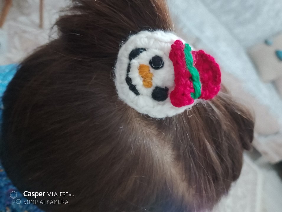 Kırmızı Nakışlı Çocuk Saç Tokası ve anahtarlık - Görsel 4