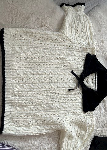 Siyah Yakalı Beyaz Örgü Kadın Kazak - Görsel 2