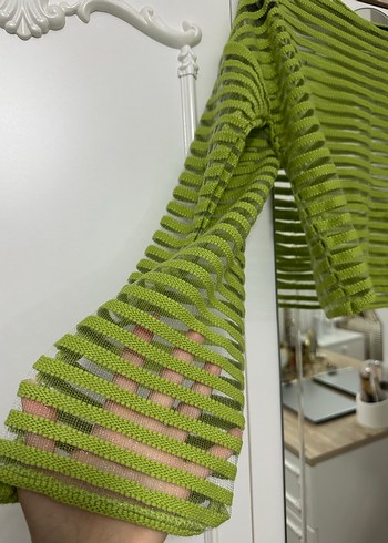 Yeşil Mini Kesim Transparan Triko Kadın Kazak - Görsel 2