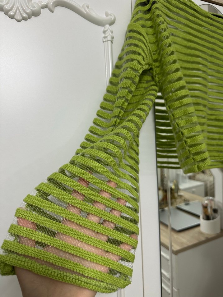 Yeşil Mini Kesim Transparan Triko Kadın Kazak - Görsel 2