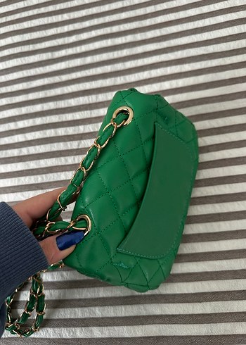 Zincir Detaylı Yeşil Deri Kadın Çanta - Görsel 3