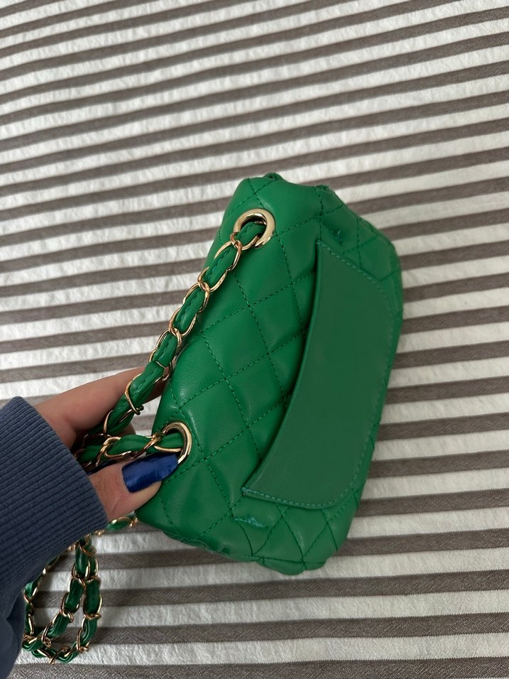 Zincir Detaylı Yeşil Deri Kadın Çanta - Görsel 3
