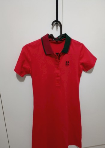 xs kırmızı polo yaka elbise