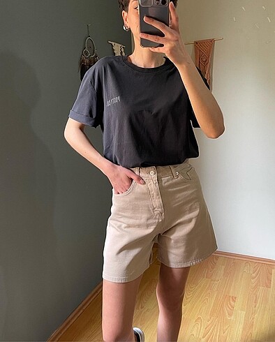 Zara model mom şort