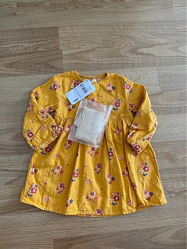 LC Waikiki Lc Waikiki 3-4yaş Elbise çoraplı