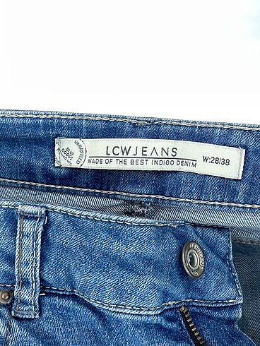 28 Beden çeşitli Renk LC Waikiki Jean / Kot %70 İndirimli.