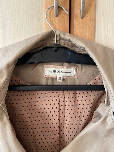 Bershka Trenckot