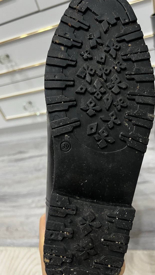 Fabrika marka Siyah Rugan Kadın Çizme - Görsel 3