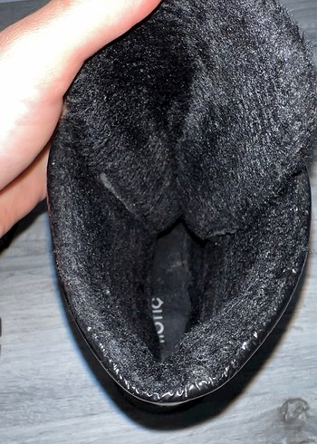 Hotiç marka Siyah rugan Kürklü Bot - Görsel 3