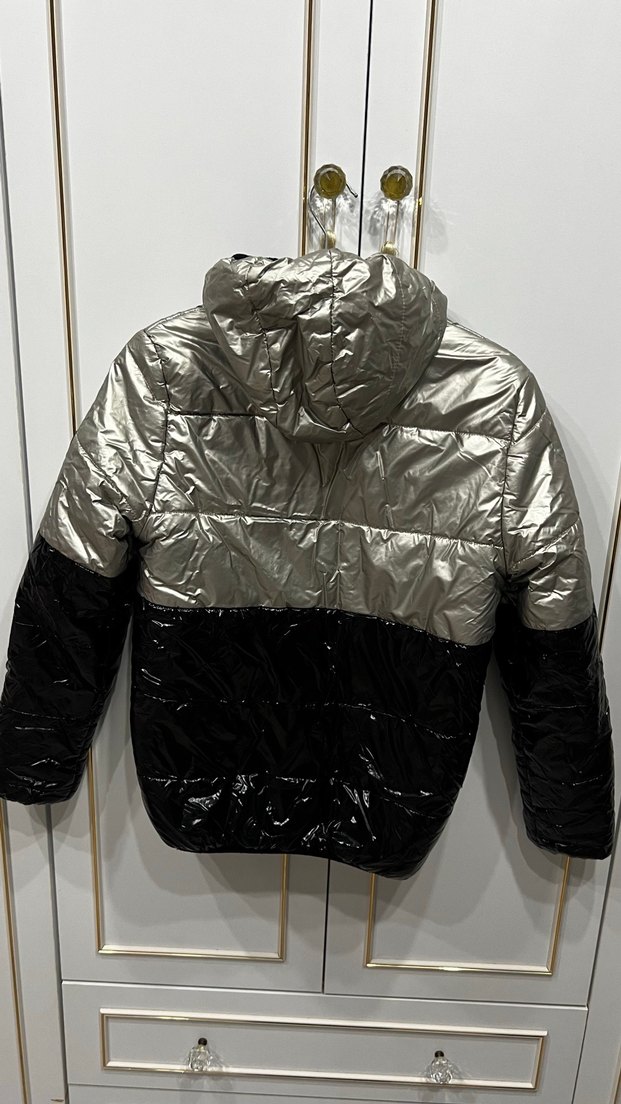 Gri Siyah parlak çocuk Mont - Görsel 3