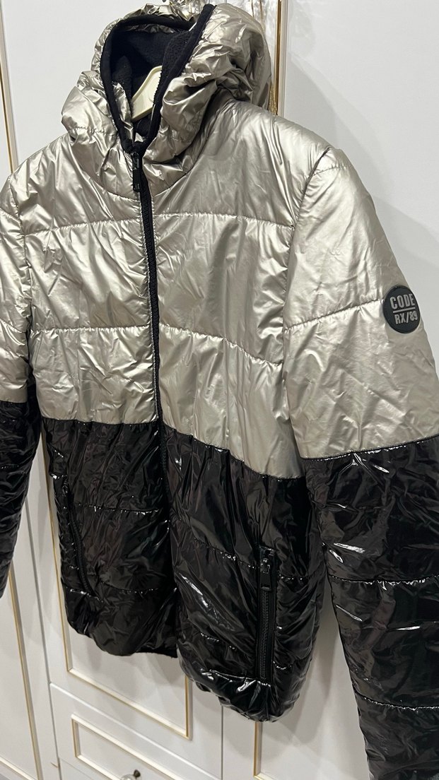 Gri Siyah parlak çocuk Mont - Görsel 2