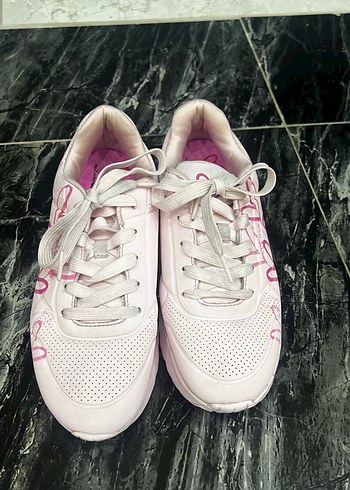 Skechers x James Goldcrown: Uno Lite - Spread the Love - Görsel 3