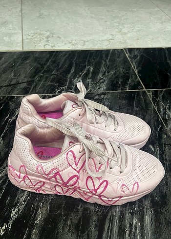 Skechers x James Goldcrown: Uno Lite - Spread the Love - Görsel 2