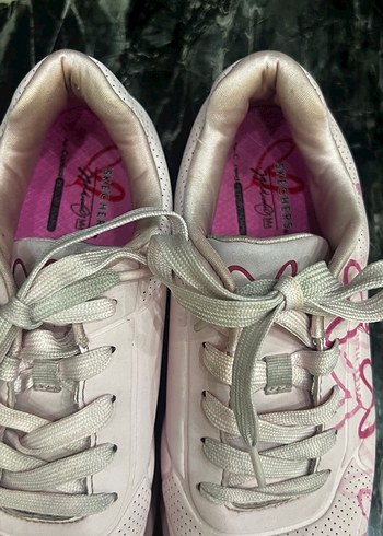 Skechers x James Goldcrown: Uno Lite - Spread the Love - Görsel 4