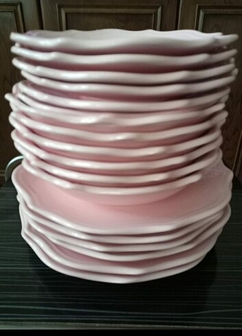 pembe yemek takimi