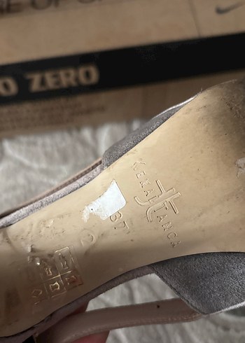 Gri Süet Tokalı Yüksek Topuklu Stiletto - Görsel 5