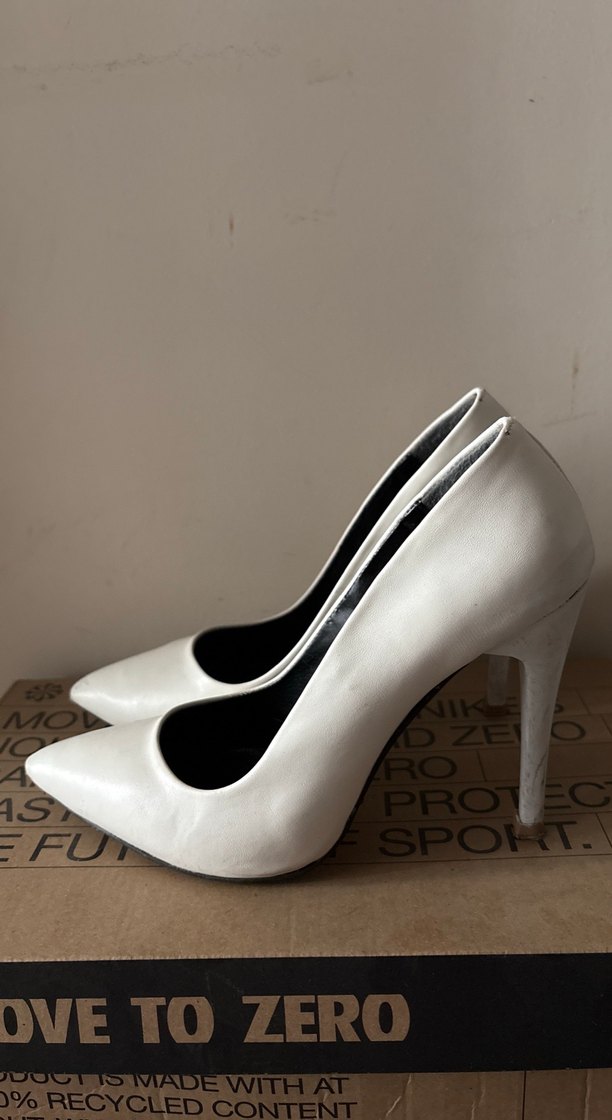 Beyaz Deri Stiletto Kadın Topuklu Ayakkabı - Görsel 3