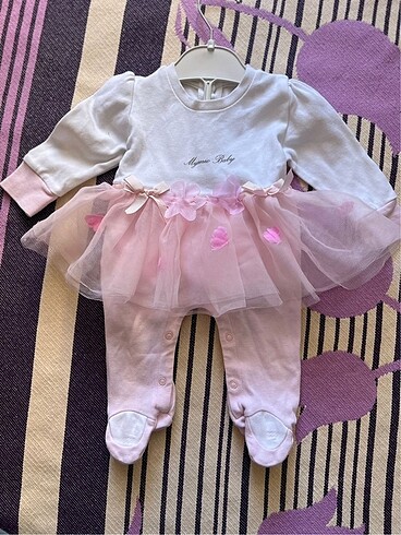 YENİ DOĞAN KIZ BEBEK ELBİSE