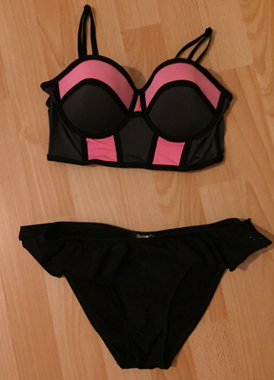Penti bikini üstü iki kere kullanıldı