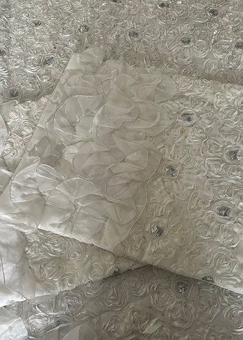 Nakışlı Beyaz Gri Yatak Örtüsü - Görsel 3