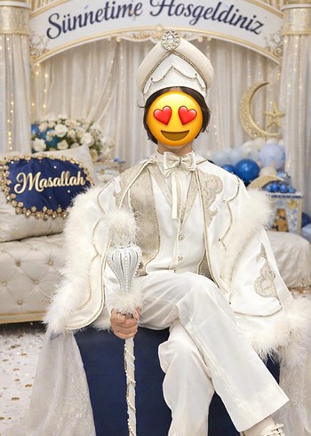 Beyaz Kürklü Erkek Çocuk Sünnet Kıyafeti doğan sünnetten alınmış - Görsel 2