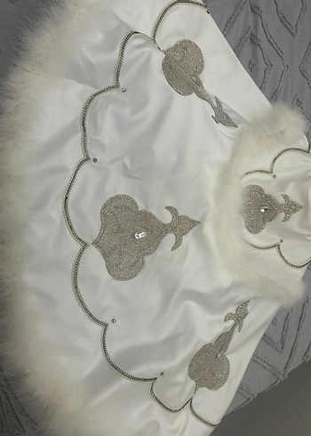 Beyaz Kürklü Erkek Çocuk Sünnet Kıyafeti doğan sünnetten alınmış - Görsel 3