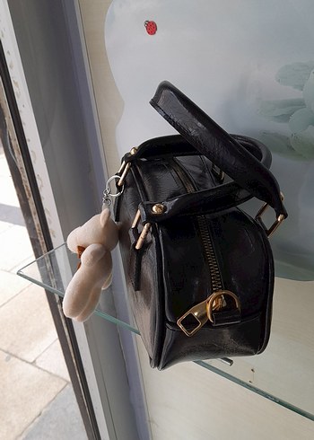 Kadın Siyah Deri Tokalı Çanta - Görsel 2