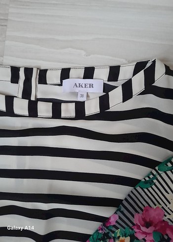 Çiçekli ve Çizgili Tunik - Görsel 2