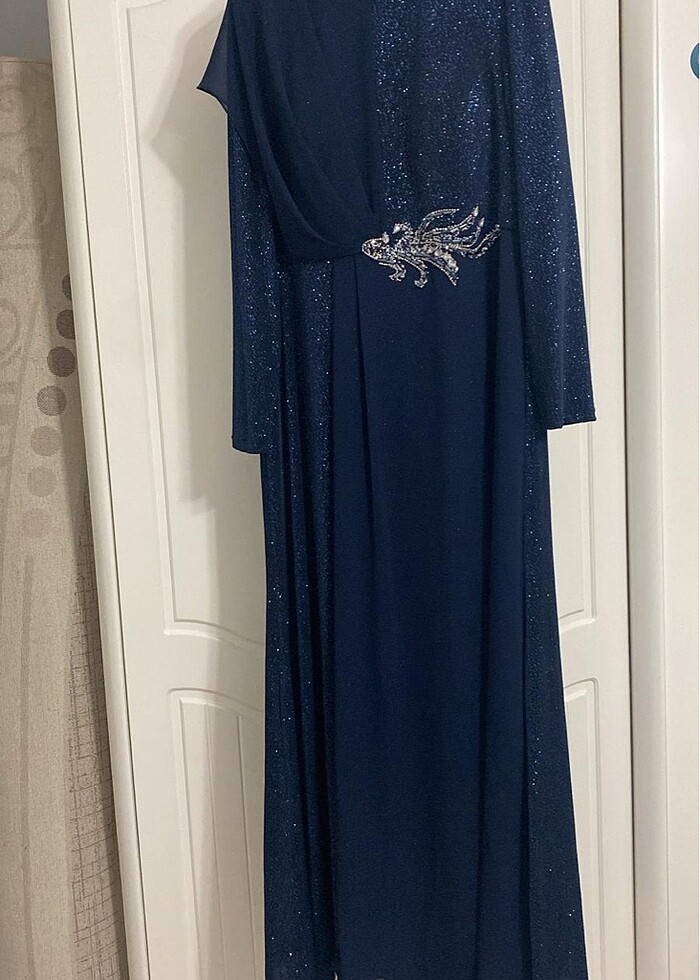 Sadece bir kere giyildi 2300 küsüre alındı - Görsel 2