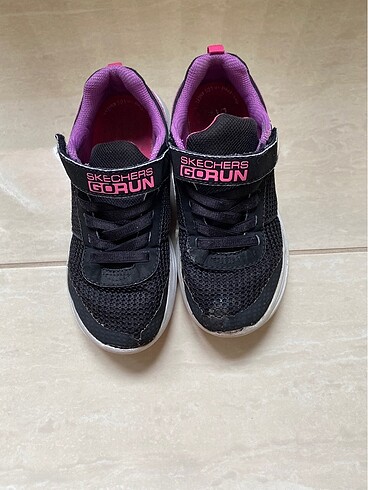 30 Beden Skechers