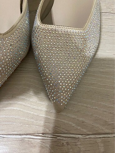 Taşlı topuklu ayakkabı - Görsel 5