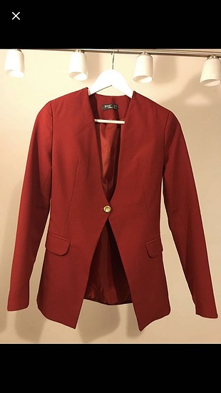 Kırmızı Ceket