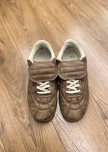 Zara Sik Ve Rahat Kahverengi Spor Ayakkabi