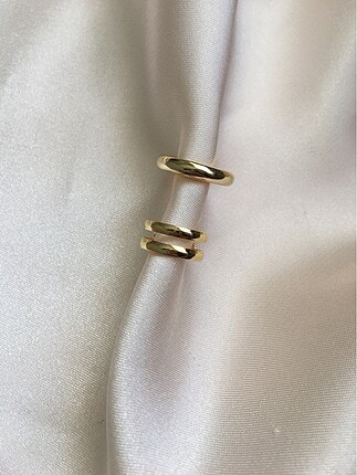 Earcuff kıkırdak küpesi