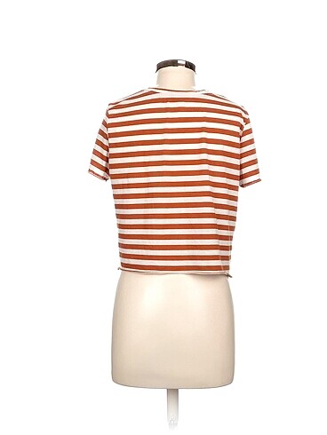 m Beden Koton T-shirt %70 İndirimli.