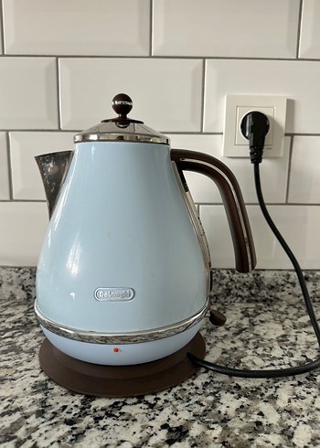 Delonghi Delonghi Kettle ve Ekmek Kızartma Makinesi