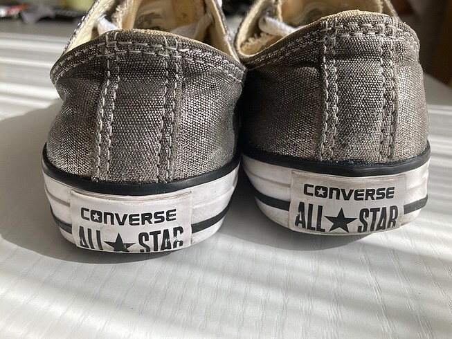 33 Beden gri Renk Gümüş renk converse