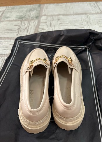 38 Beden beyaz Renk Kadın Bej Deri Tokalı Loafer