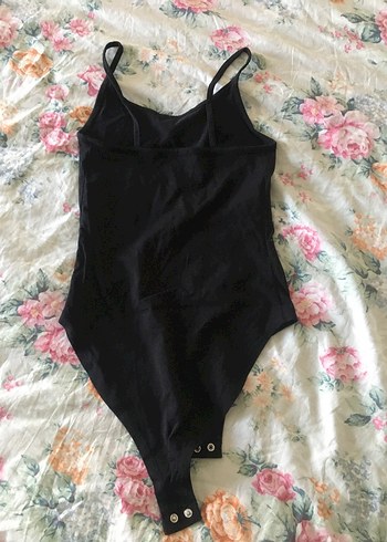 Siyah Dantel Detaylı İnce Askılı Kadın Atlet - Görsel 3