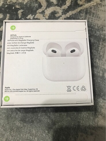 AirPods