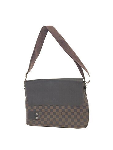 Louis Vuitton Çapraz Çanta %70 İndirimli.