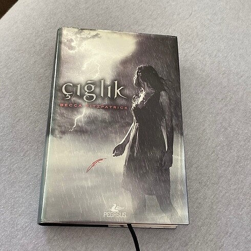 Çığlık hush hush serisi