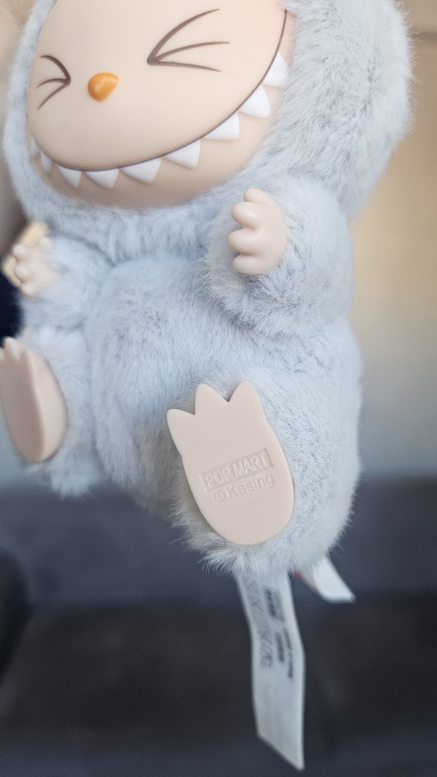 orijinal popmart labubu have a seat hehe - Görsel 3