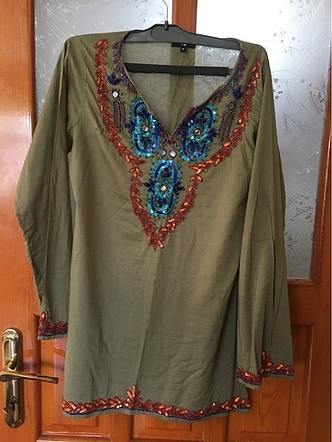 boncuk işlemeli tunik