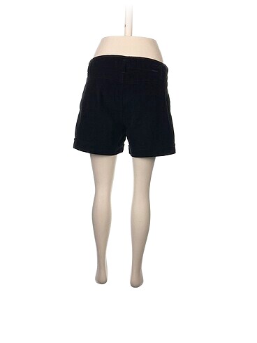 42 Beden Stradivarius Mini Şort %70 İndirimli.