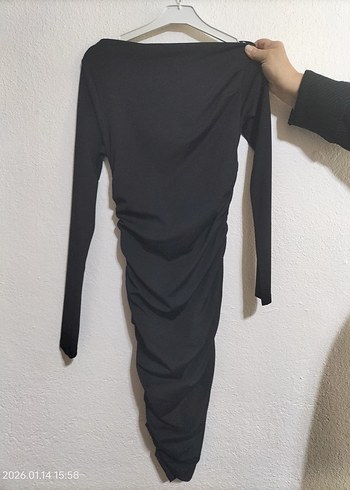 Uzun Kollu Siyah Drapeli Midi Elbise - Görsel 3