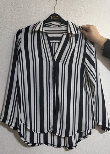 Düğmeli Zebra Desenli V Yaka Kadın Gömlek - Görsel 2