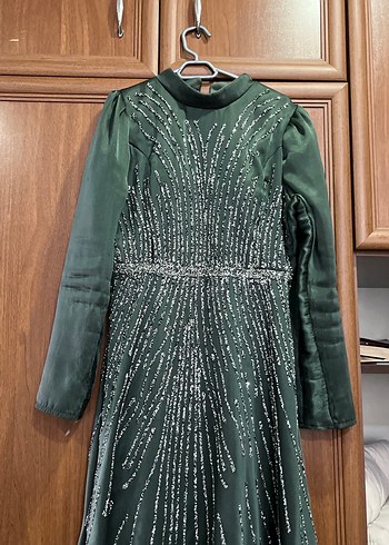 Yeşil İşlemeli Boncuklu Uzun Abiye Elbise - Görsel 3