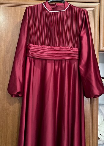 Bordo Piliseli Uzun Kollu Kadın Abiye Elbise - Görsel 3